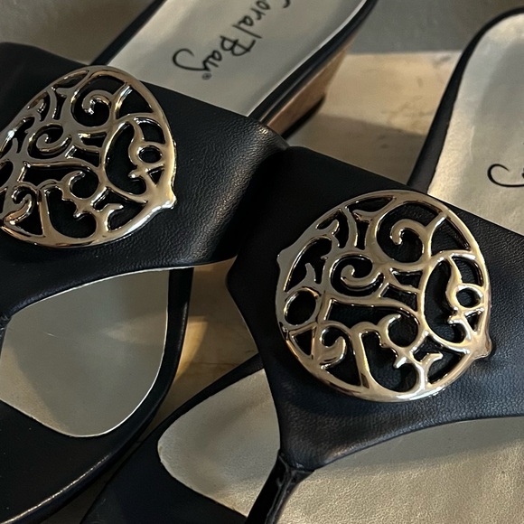 Coral Bay Wedge Sandals Size 8 NWOT - Picture 6 of 7